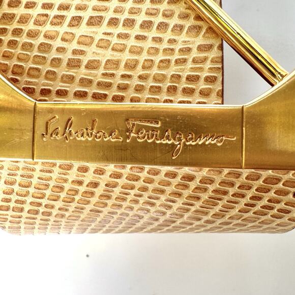 Ferragamo Gancini Belt Beige Leather Gold Gancini Buckle | Vintage Luxe Gift NEW - Picture 8 of 16